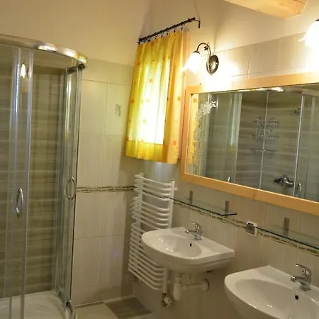 Galicowka Na Gorce シャレー ビャウィ・ドゥナイェツ